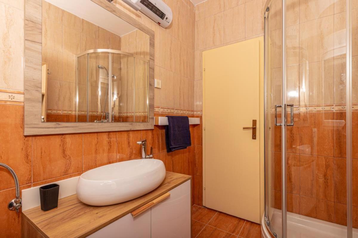 Apartments With A Parking Space Jusici, Opatija - 15874 Kastav Ngoại thất bức ảnh