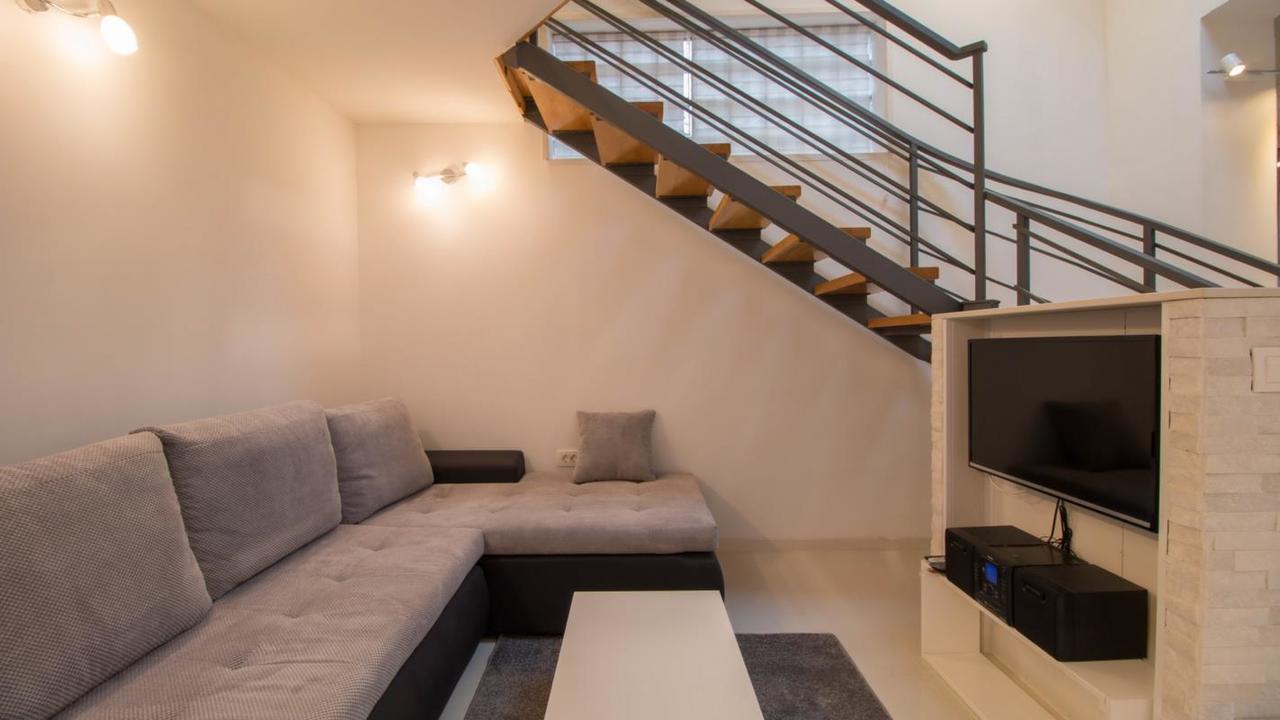 Apartments With A Parking Space Jusici, Opatija - 15874 Kastav Ngoại thất bức ảnh